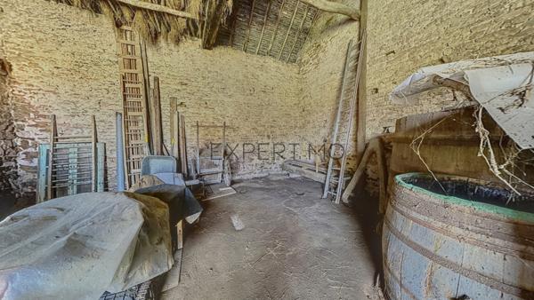 Cuisery : Maison de caractère du XIXe siècle à rénover – Fort potentiel – Terrain de 2 241 m²