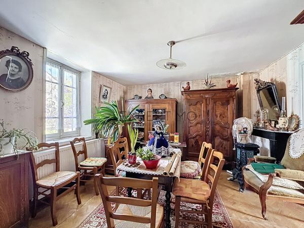 Cuisery : Maison de caractère du XIXe siècle à rénover – Fort potentiel – Terrain de 2 241 m²