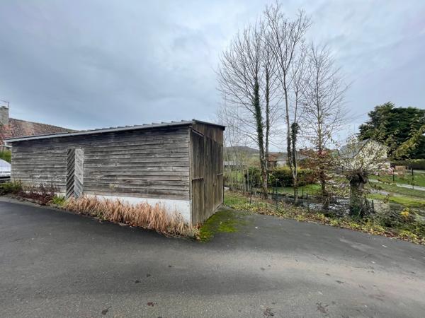 Parking
        
        - 35 m² 15 000 € *