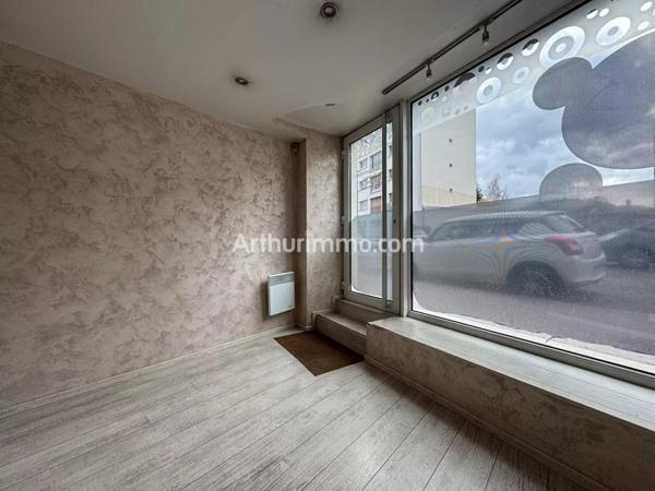 Location Local commercial 5 pièces 56 m2 à Lons-le-Saunier