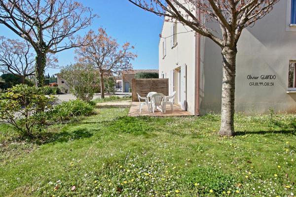 Maison 3 pièces 67 m2 avec terrasse et piscine