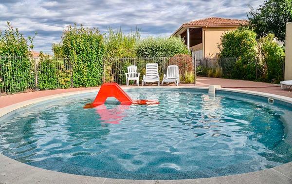 Maison 3 pièces 67 m2 avec terrasse et piscine