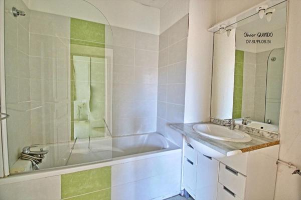 Maison 3 pièces 67 m2 avec terrasse et piscine