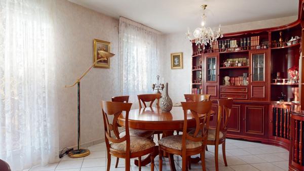 Achat appartement près de VILLEFRANCHE SUR SAONE - 3 pièce(s) - 100 m² - 299 000 €