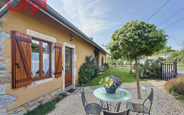 Maison à vendre    5 pièces •  Abrest