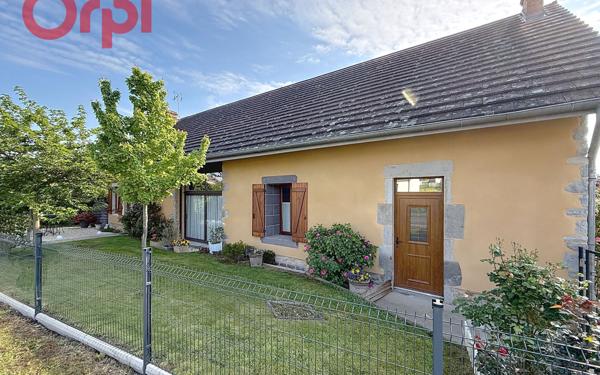 Maison à vendre    5 pièces •  Abrest