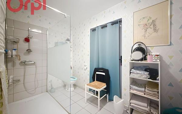 Maison à vendre    5 pièces •  Abrest