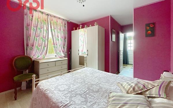 Maison à vendre    5 pièces •  Abrest