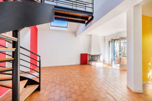 Maison de charme avec jardin sud, 4 chambres, 3 parking!