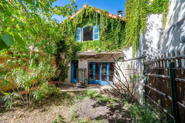 Maison de charme avec jardin sud, 4 chambres, 3 parking!