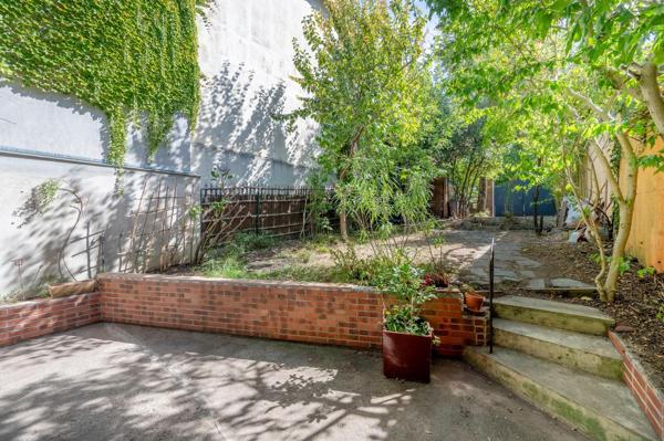 Maison de charme avec jardin sud, 4 chambres, 3 parking!