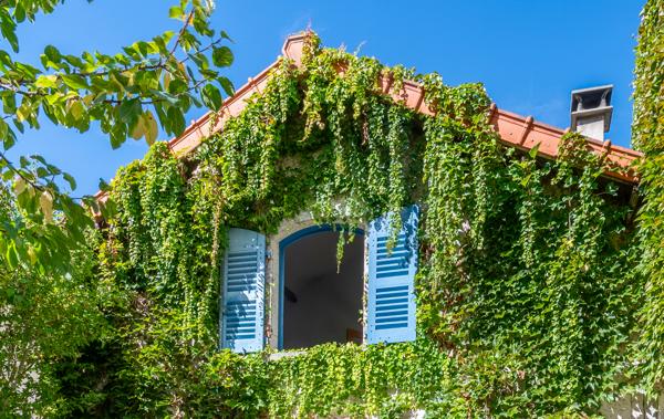 Maison de charme avec jardin sud, 4 chambres, 3 parking!