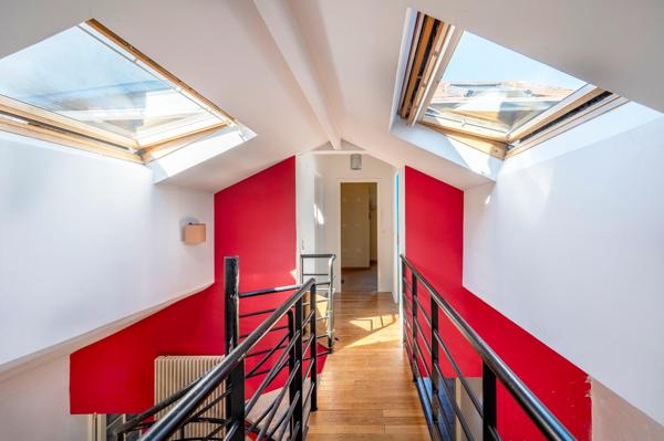 Maison de charme avec jardin sud, 4 chambres, 3 parking!