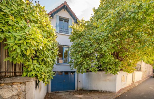 Maison de charme avec jardin sud, 4 chambres, 3 parking!