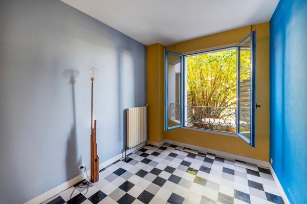 Maison de charme avec jardin sud, 4 chambres, 3 parking!