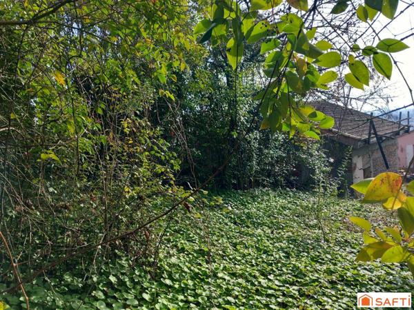 Maison à rénover entièrement 70m2 parcelle 626m2