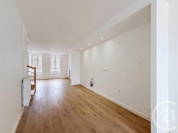 Maison à vendre  3 pièces - 76,21 m 2   LAMBALLE  - 22