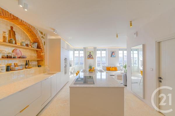 Appartement à vendre  4 pièces - 85,46 m 2   LYON  - 69002
