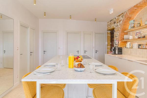 Appartement à vendre  4 pièces - 85,46 m 2   LYON  - 69002