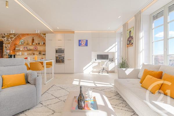 Appartement à vendre  4 pièces - 85,46 m 2   LYON  - 69002