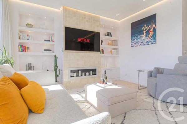Appartement à vendre  4 pièces - 85,46 m 2   LYON  - 69002