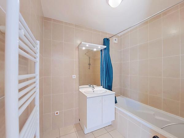 Appartement T2 moderne en rez-de-chaussée à Carquefou - 150 500 €