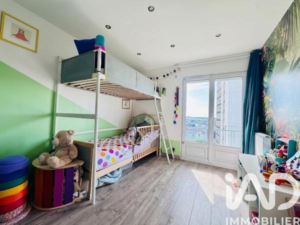 Appartement à vendre 3 pièces 63 m² Maurepas