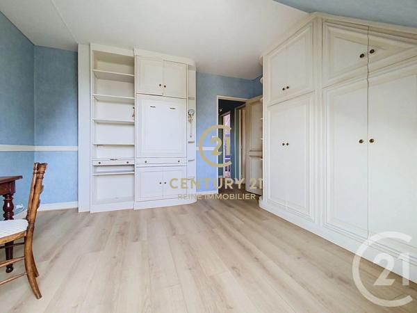 Appartement F3 à vendre  3 pièces - 70 m 2   RENNES  - 35