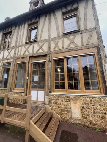 Maison à louer à Broglie dans l'Eure (27270), ref : 14058-L360