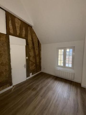 Maison à louer à Broglie dans l'Eure (27270), ref : 14058-L360