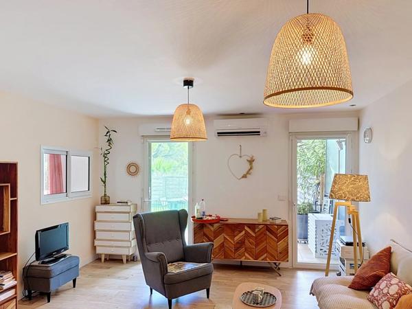 Vente                                                      Appartement
                        
                     2 pièces                      45 m2                     à Le Cannet