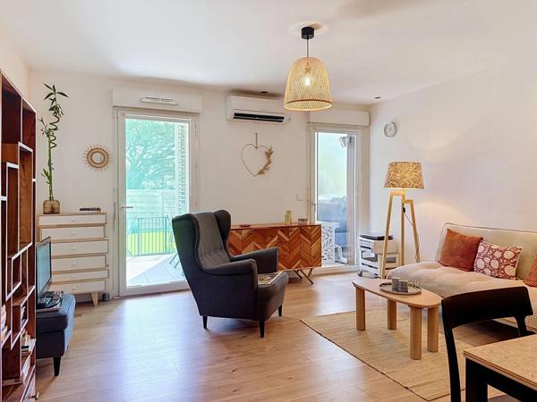 Vente                                                      Appartement
                        
                     2 pièces                      45 m2                     à Le Cannet