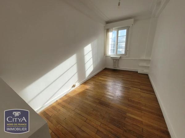 Appartement à louer 3 pièces 77.44m² Lille (59800)
