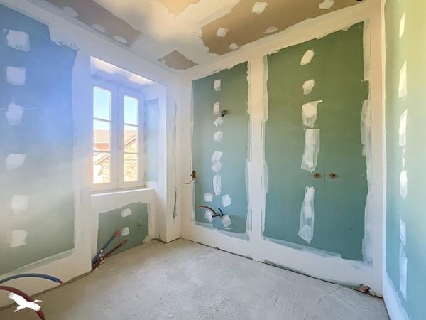 Maison 87 920 € Saint-Yrieix-la-Perche 5 p 100 m² DPE