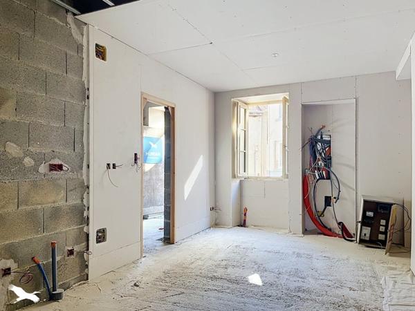 Maison 87 920 € Saint-Yrieix-la-Perche 5 p 100 m² DPE
