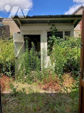 GRAND COURONNE Centre - Local commercial hors copropriété (76 m²)