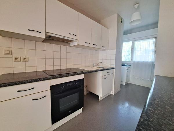 Appartement
         3 pièces
        - 61 m² 219 000 € *