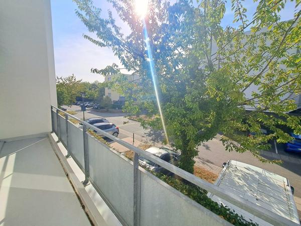 Appartement
         3 pièces
        - 61 m² 219 000 € *