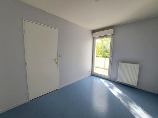 Appartement
         3 pièces
        - 61 m² 219 000 € *