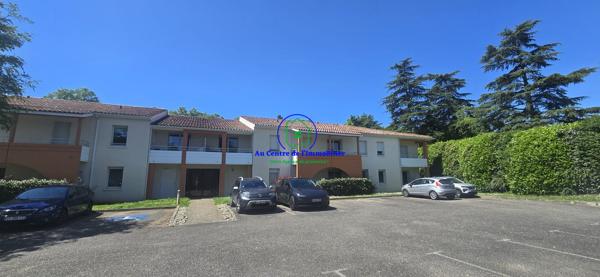 T3 libre avec terrasse et place de parking