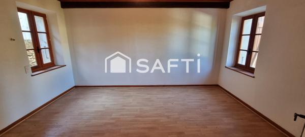 Village tous commerces, 3 chambres, garage