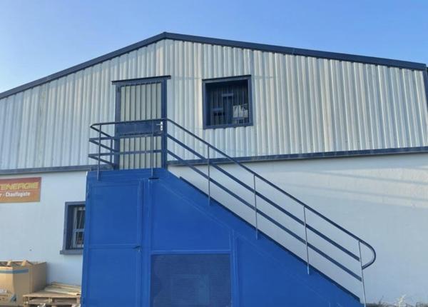 Local Commercial 5 pièces - 105 m² Exclusivité efficity