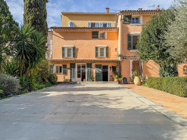 Vente Maison de ville 9 pièces 256 m2 à Draguignan