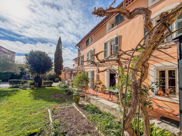 Vente Maison de ville 9 pièces 256 m2 à Draguignan