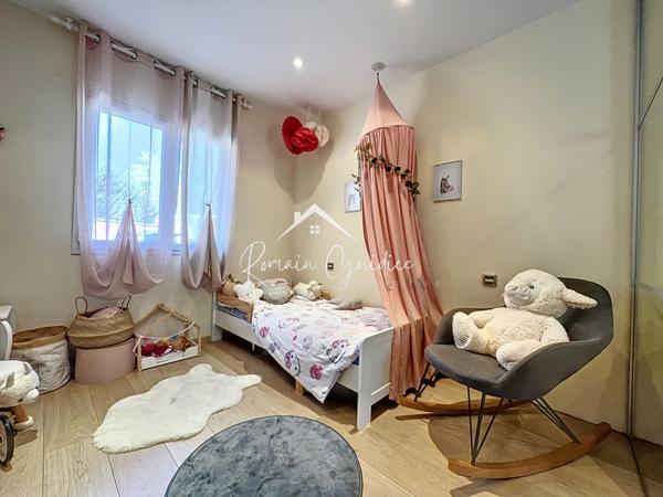 Millau (12100) VILLA TYPE 6 DE 199 M² SUR SON TERRAIN DE 2122 M²