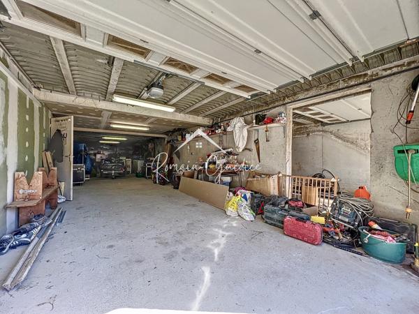 Millau (12100) VILLA TYPE 6 DE 199 M² SUR SON TERRAIN DE 2122 M²