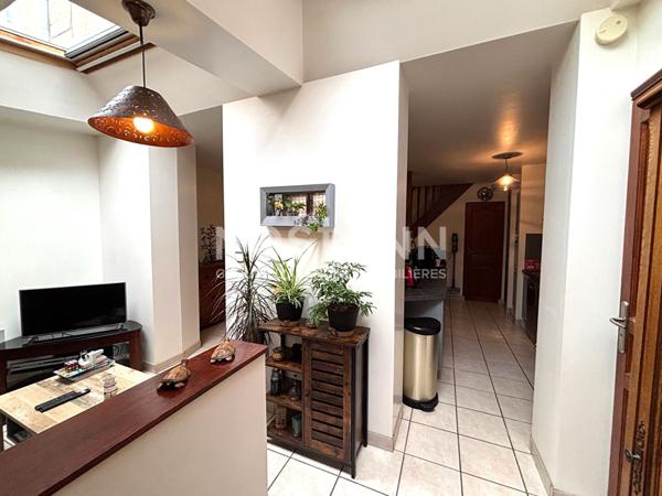 MAISON 4 PIECCES 2 CHAMBRES PROCHE RUE DE CERNAY