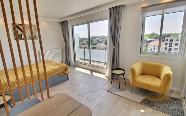 Appartement à vendre    1 pièce • 25,01 m2 Vincennes