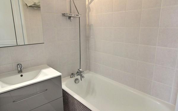 Appartement à vendre    1 pièce • 25,01 m2 Vincennes