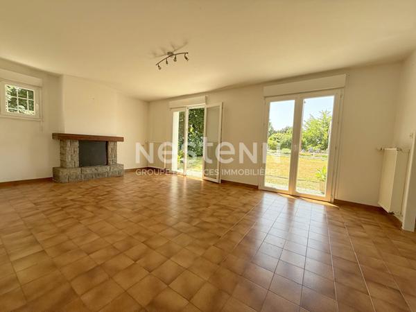 Maison traditionnelle à vendre à REMUNGOL 5 chambres sur un beau terrain de 2530 m² avec garage